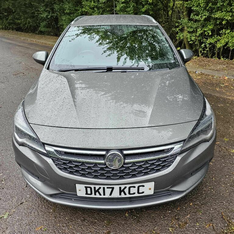 Compare Vauxhall Astra 2017 Vauxhall Astra,1.6 Sri DK17KCC 