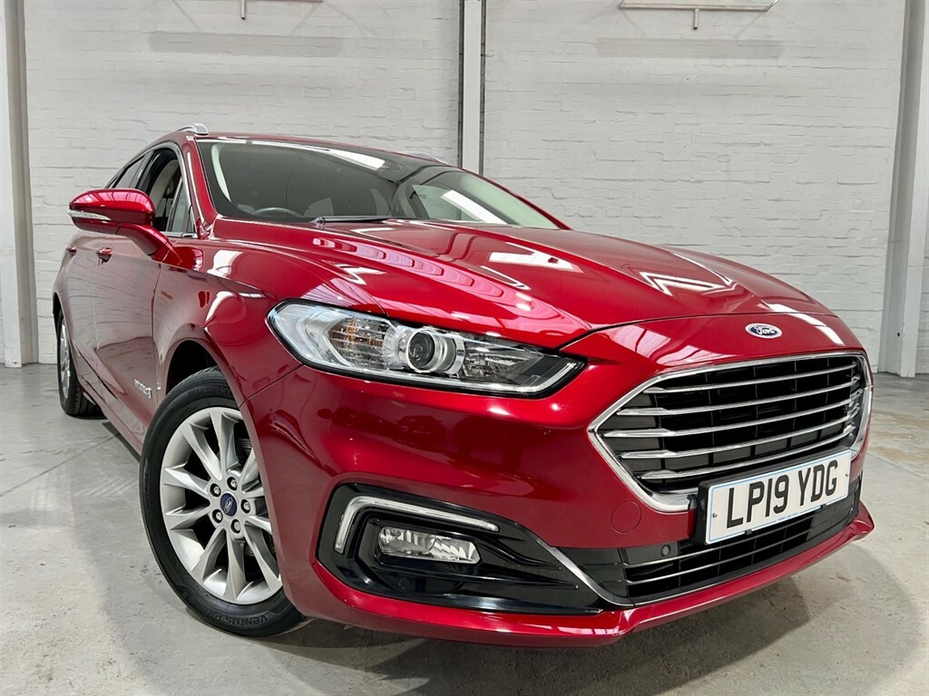 Compare Ford Mondeo 2.0 Tivct Titanium Edition Cvt Euro 6 Ss 1 LP19YDG Red