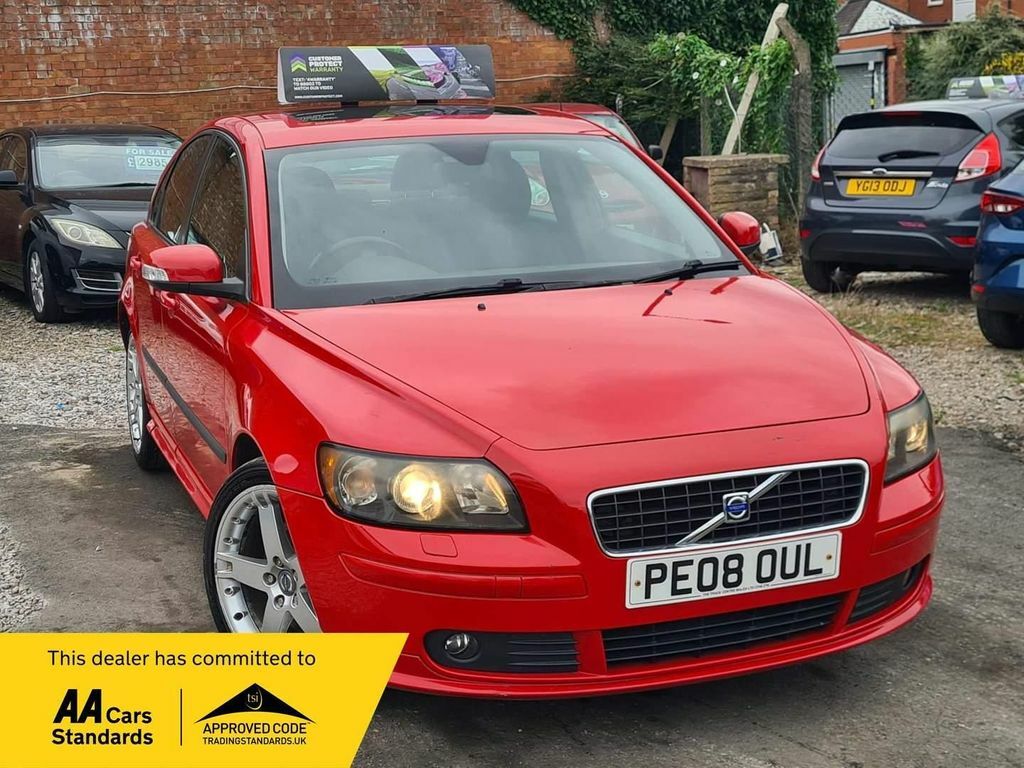 Compare Volvo S40 2.0 Sport D 135 Bhp PE08OUL Red