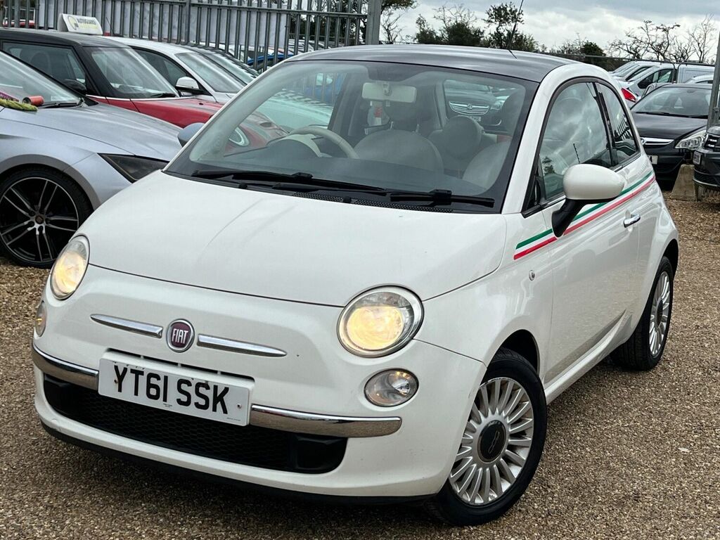 Compare Fiat 500 Hatchback 0.9 Twinair Lounge Euro 5 Ss 201 YT61SSK White