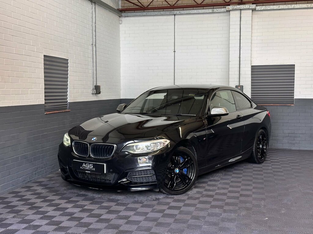 Compare BMW 2 Series Gran Coupe M235i Auto FG64NNT Black