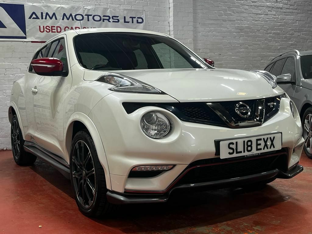 Compare Nissan Juke 1.6 Nismo Rs Dig-t 215 Bhp SL18EXX White