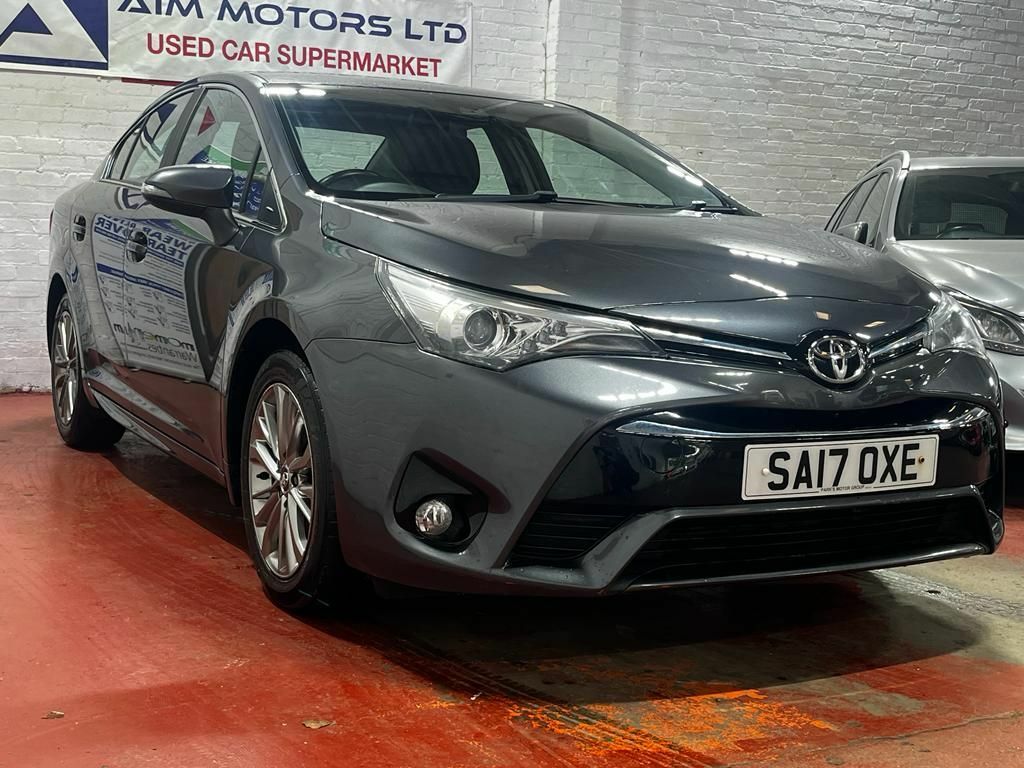 Compare Toyota Avensis 1.6 D-4d Business Edition 110 Bhp SA17OXE Grey
