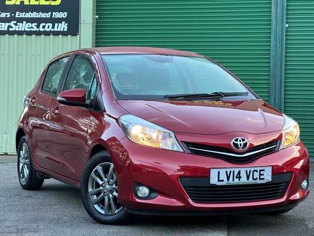 Compare Toyota Yaris 1.3 Vvt-i Icon Plus 99 Bhp LV14VCE Red