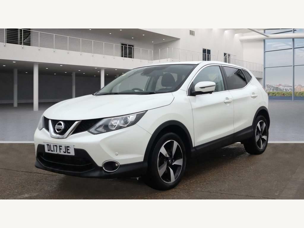 Compare Nissan Qashqai Diesel DL17FJE White