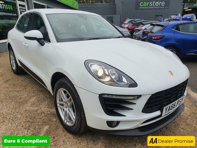 Compare Porsche Macan 3.0 D S Pdk 258 Bhp In White With 74,000 Miles YA66PSY White