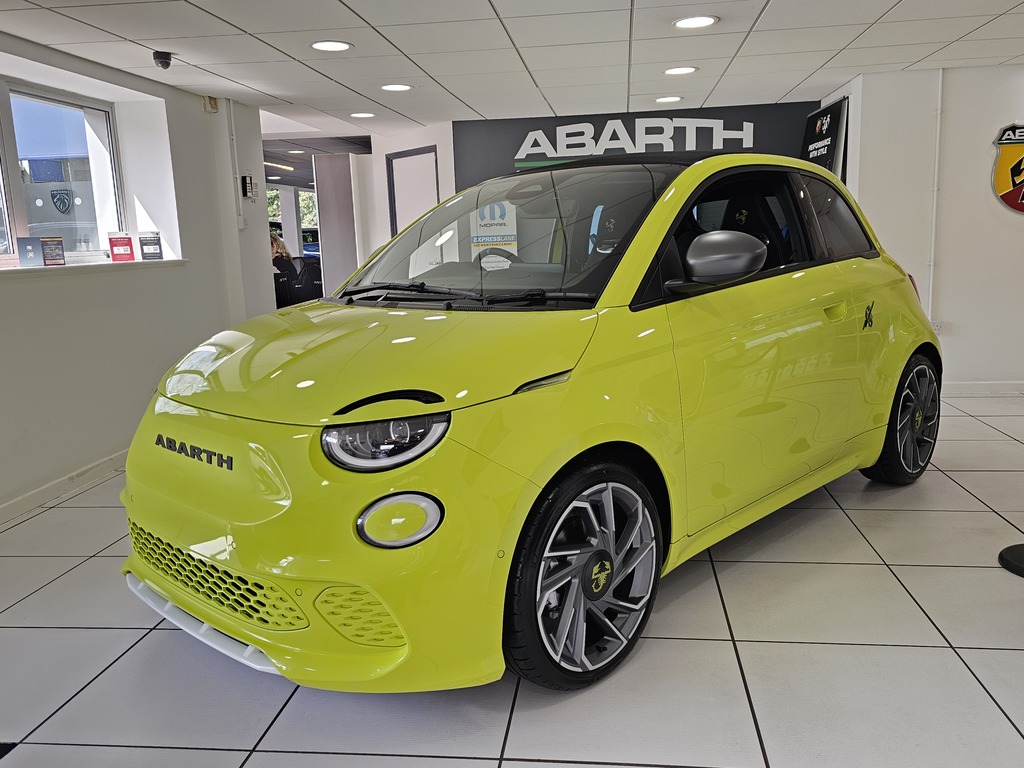 Compare Abarth 500 114Kw Turismo 42.2Kwh Convertible Cwvehic  Green