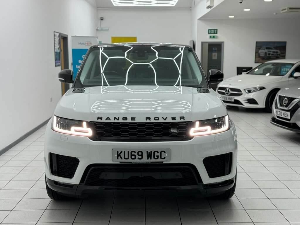 Compare Land Rover Range Rover Sport 4X4 3.0 Sd V6 Hse 4Wd Euro 6 Ss 2019 KU69WGC White
