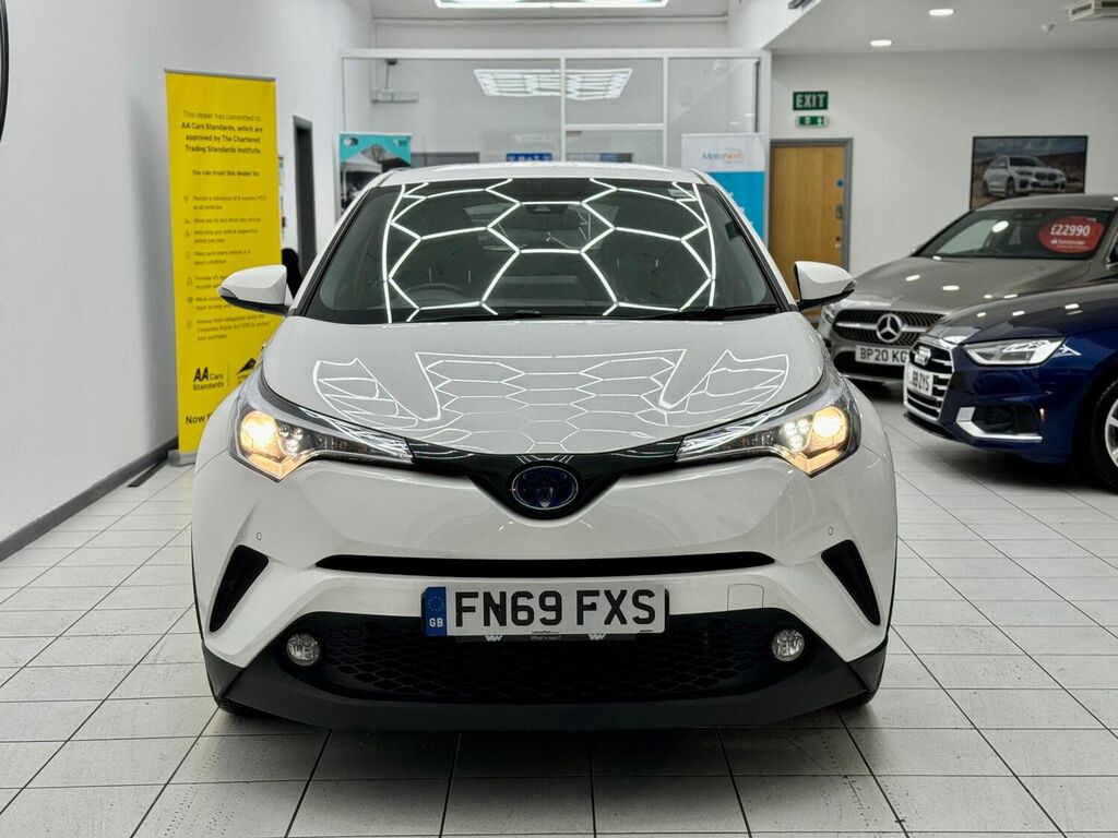 Compare Toyota C-Hr Suv 1.8 Vvt-h Excel Cvt Euro 6 Ss 201969 FN69FXS White