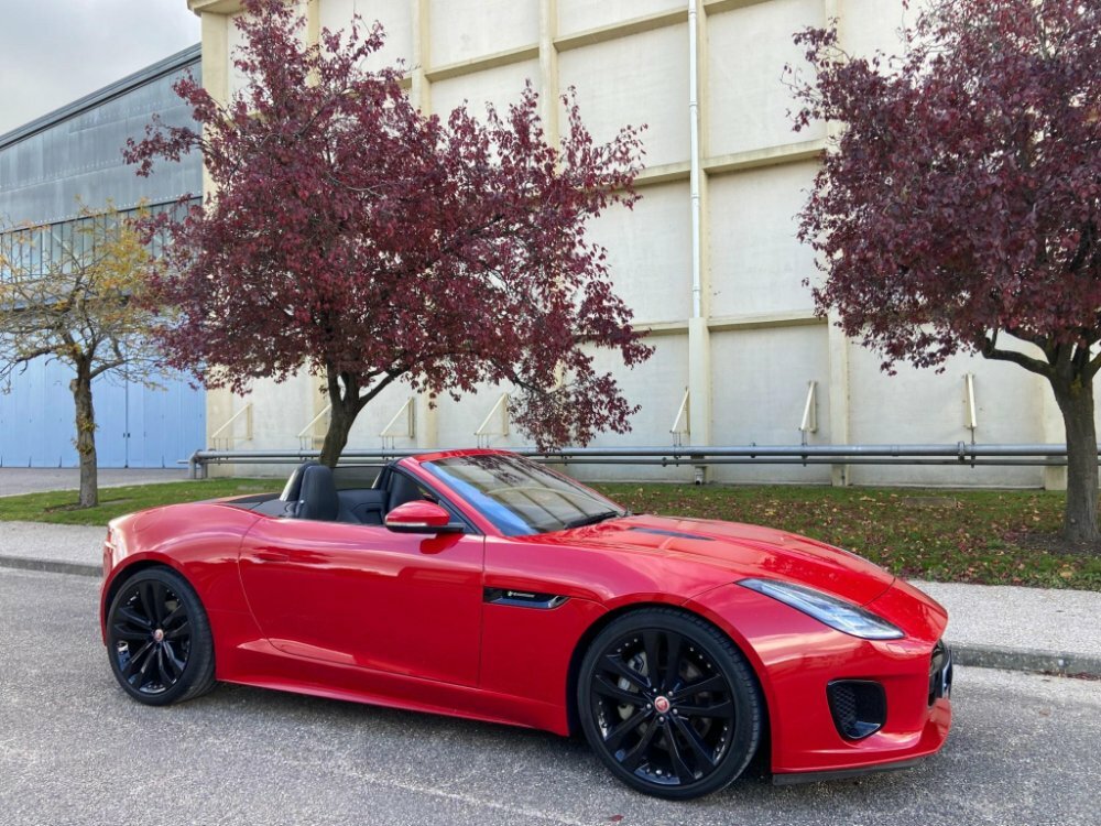 Compare Jaguar F-Type 2.0I Gpf R-dynamic Euro 6 Ss OW19YHV Red