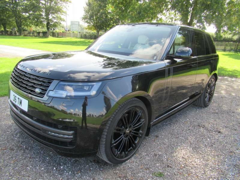 Compare Land Rover Range Rover 3.0 D300 Hse  Black