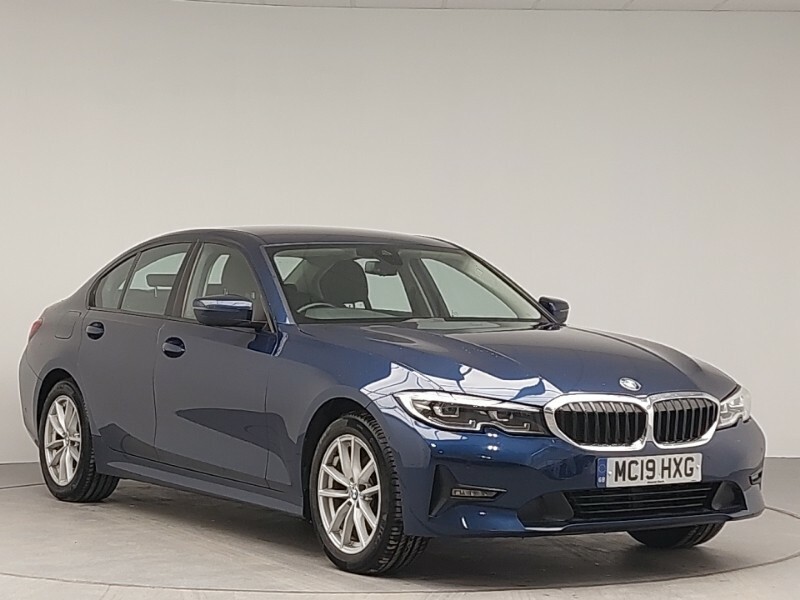 Compare BMW 3 Series 320D Se MC19HXG Blue