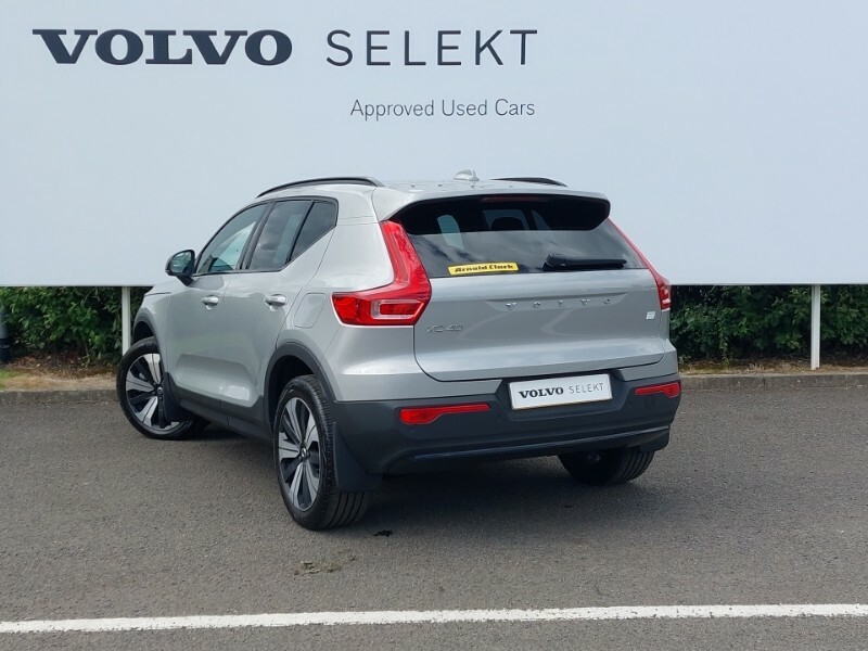 Compare Volvo XC40 170Kw Recharge Plus 69Kwh SO23FHB Silver