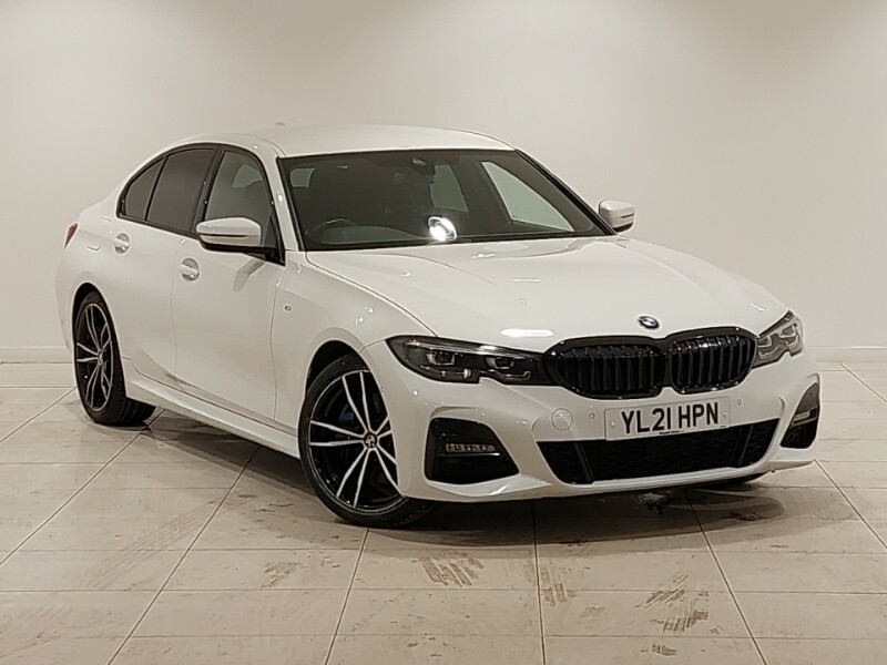 Compare BMW 3 Series 320D M Sport Mhev YL21HPN White