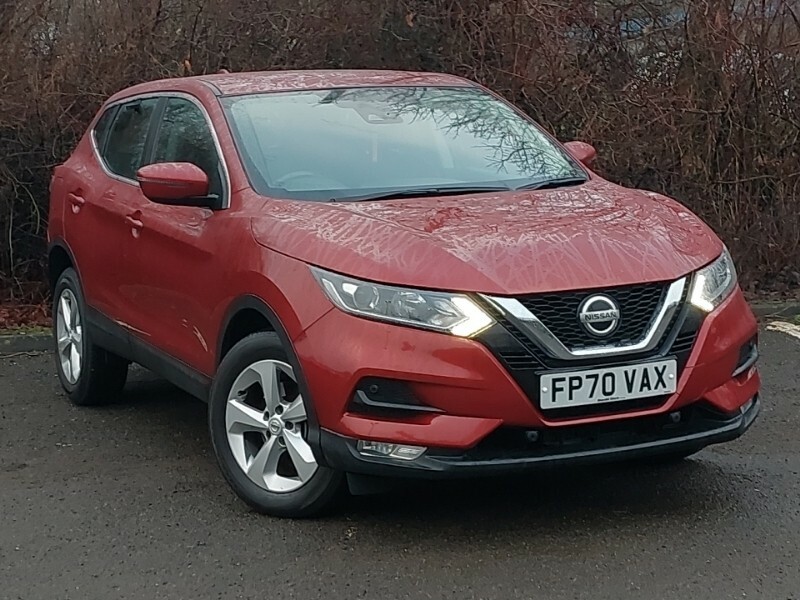 Compare Nissan Qashqai 1.3 Dig-t 160 Acenta Premium Dct FP70VAX Red