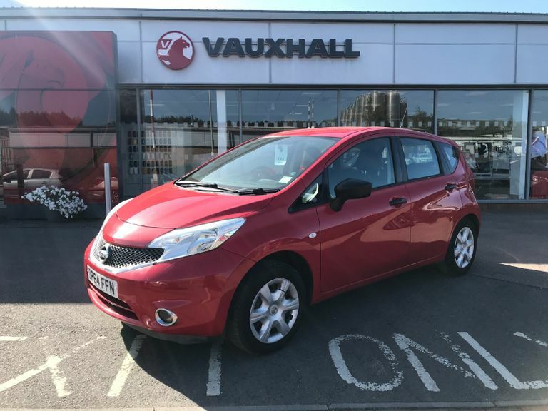Compare Nissan Note Visia 1.2 DP64FFN Red