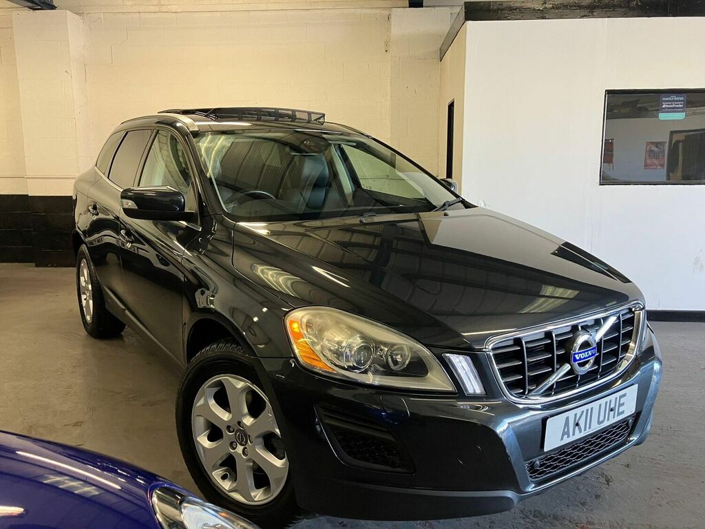 Compare Volvo XC60 4X4 2.4 D5 Se Lux Geartronic Awd Euro 5 2011 AK11UHE Grey