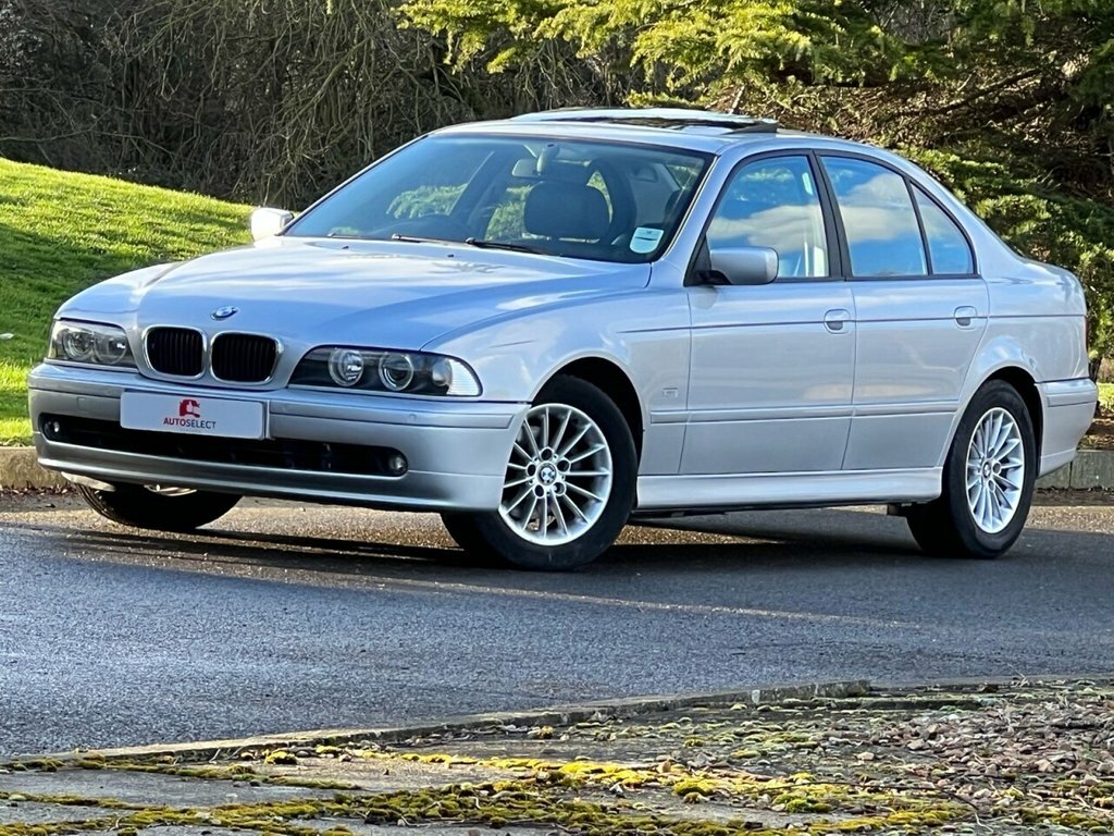 Compare BMW 5 Series 2.5 525D Se 161 Bhp LN02ZZE Silver