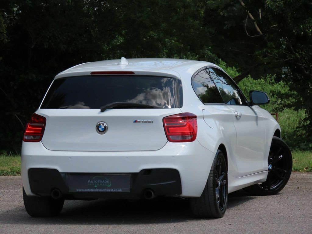 Compare BMW 1 Series 3.0 M135i Euro 5 Ss  White