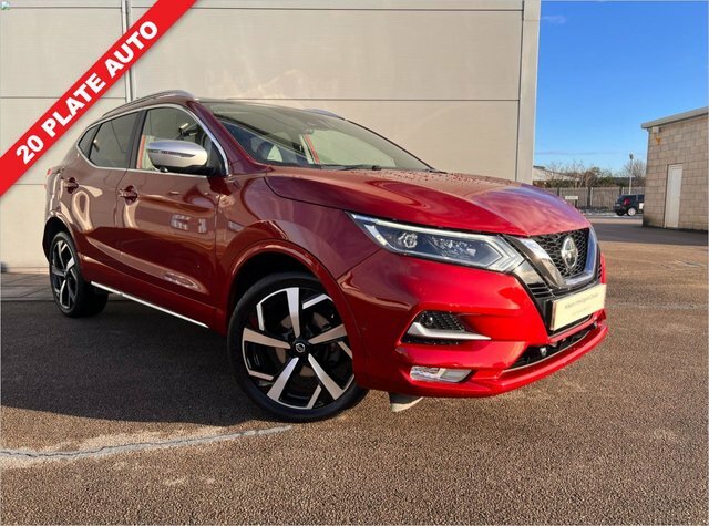 Compare Nissan Qashqai 1.3 Dig-t Tekna Plus Dct 158 Bhp RF20FCY Red