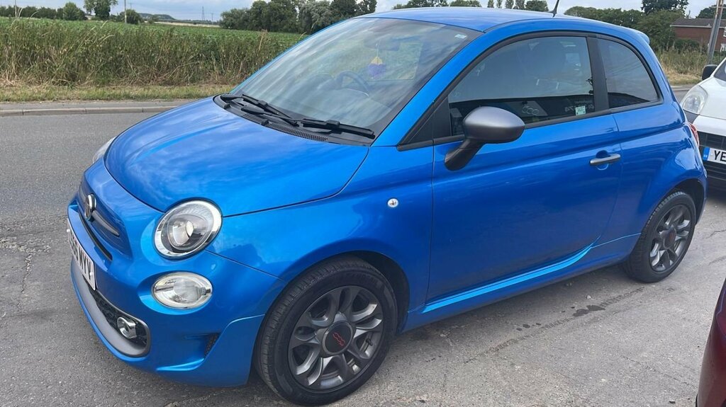 Compare Fiat 500 S LS66MYV Blue