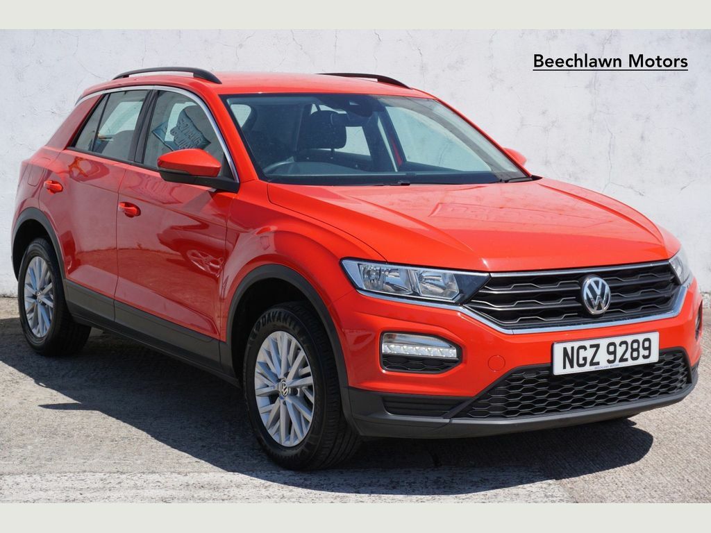 Compare Volkswagen T-Roc 1.6 Tdi S Euro 6 Ss NGZ9289 Red