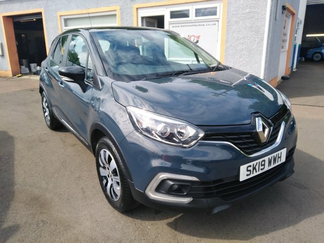 Compare Renault Captur 0.9 Play Tce 89 Bhp SK19WWH Blue