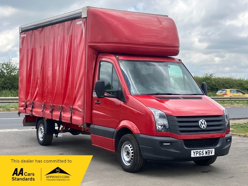 Compare Volkswagen Crafter Crafter Curtain Sider. 8,495Vat YP65WBV Red