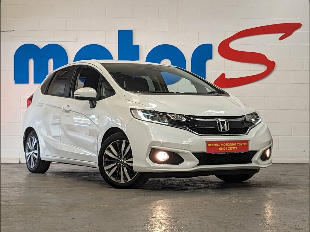 Compare Honda Jazz 1.3 I-vtec Ex Navi 5Drone Owner From New HD18NZR White