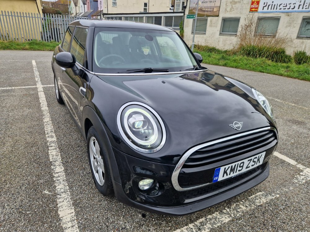 Mini Hatch 1.5 Cooper Classic II 5Drone Owner From New Black #1