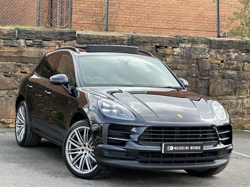 Compare Porsche Macan 3.0T V6 S Pdk 4Wd Euro 6 Ss PN69YWE Black