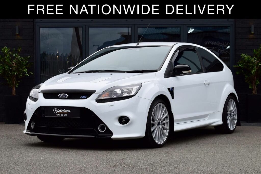 Compare Ford Focus Focus Rs FH60VBN White