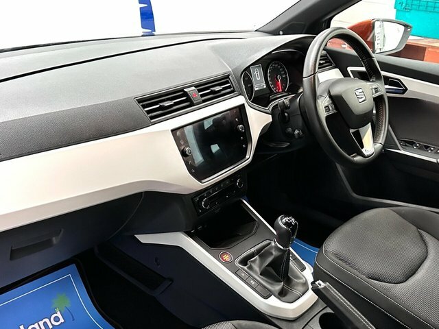 Seat Arona 1.0 Tsi Xcellence First Edition 114 Bhp Grey #1