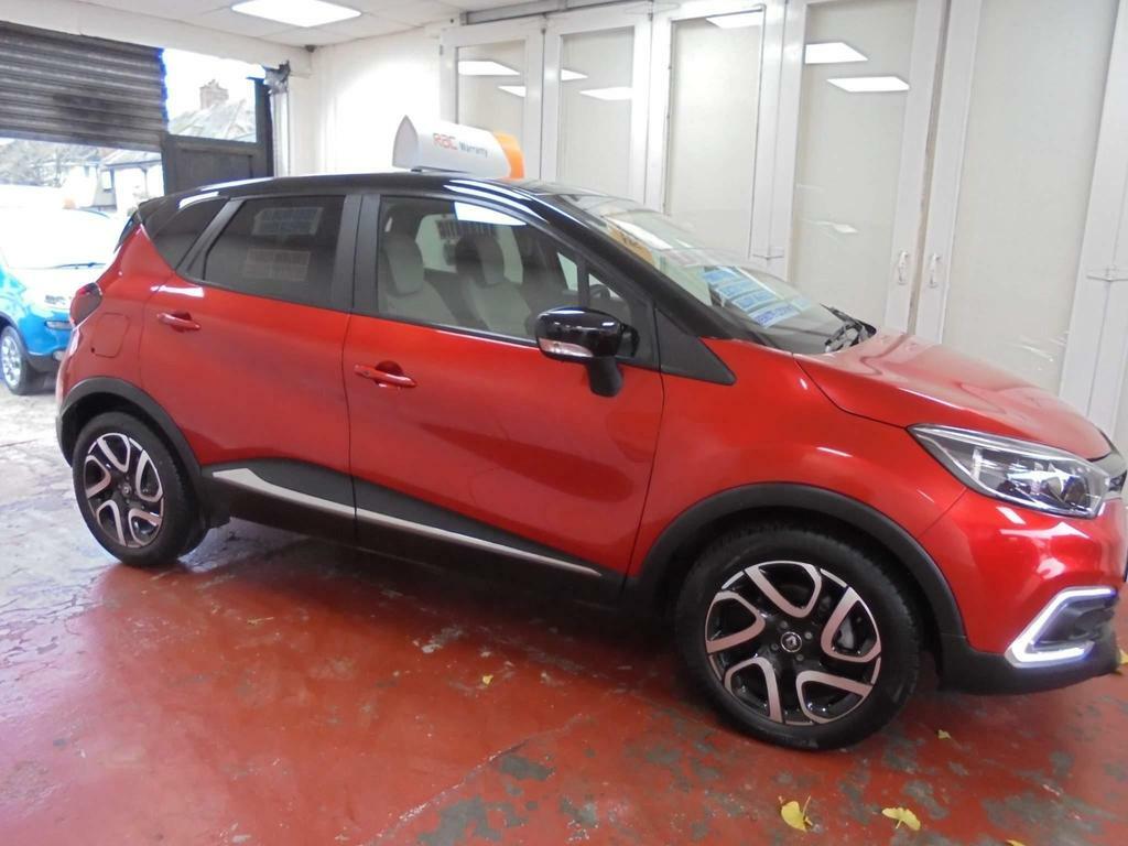 Compare Renault Captur 1.3 Tce Energy Iconic Edc Euro 6 Ss YJ69BRK Red