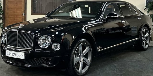 Compare Bentley Mulsanne Saloon SG15YJO Black