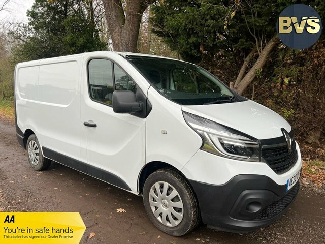 Compare Renault Trafic 2020 2.0 Sl28 Business Energy Dci 120 Bhp AE20DFY White