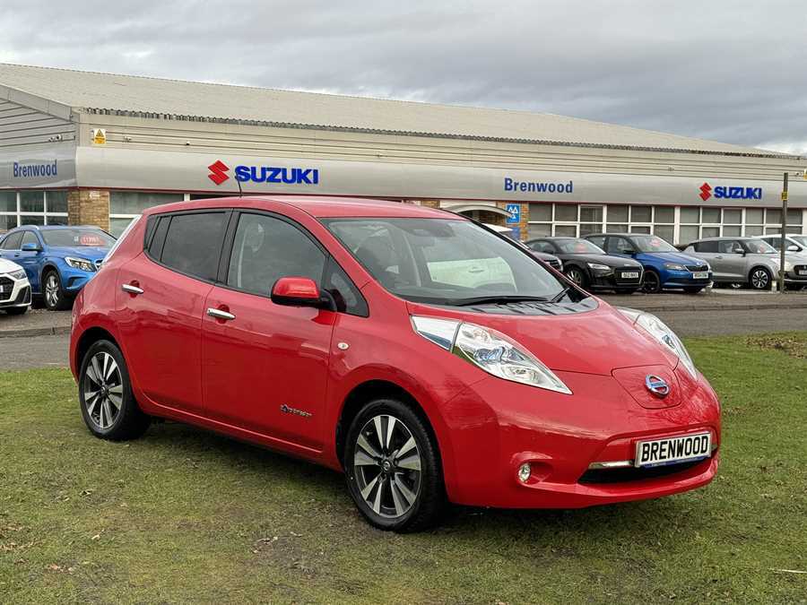 Compare Nissan Leaf 80Kw Tekna 30Kwh FP17ZZR Red