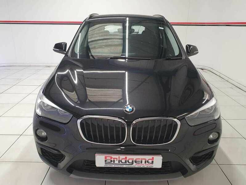 Compare BMW X1 2.0 18D Se SB17YPZ Black