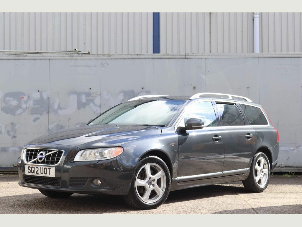 Compare Volvo V70 2.0 D3 Se Lux Geartronic Euro 5 Ss SG12UOT Grey