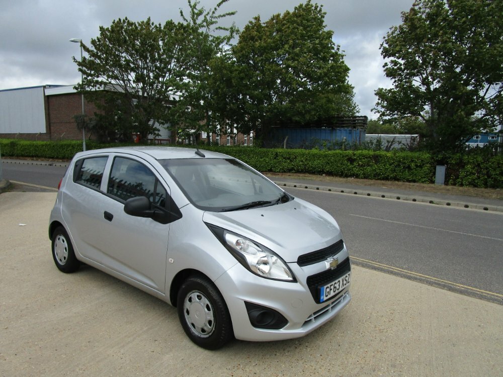 Chevrolet Spark Ls 5-Door 35 Road Tax For The Year Silver #1