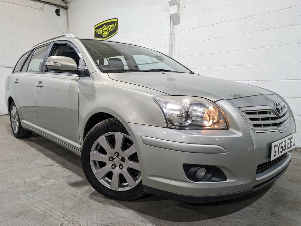 Compare Toyota Avensis 1.8 Vvt-i Tr GY58EEJ Silver