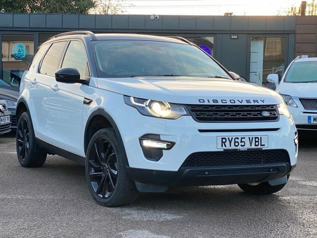 Compare Land Rover Discovery Sport 2.0 Td4 Hse Black 4Wd Euro 6 Ss RY65VBL White