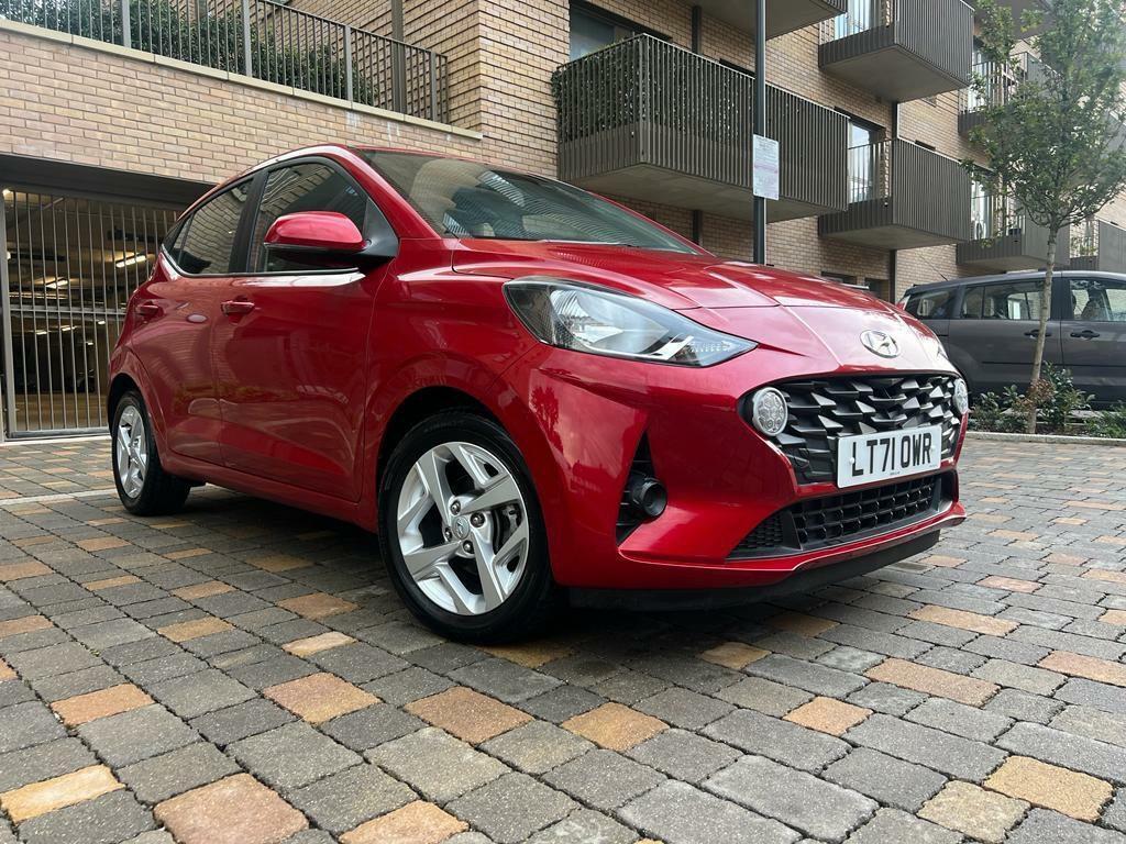 Compare Hyundai I10 1.0 Se Connect Euro 6 Ss LT71OWR Red