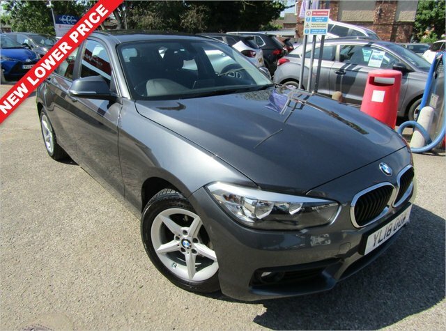 Compare BMW 1 Series 2.0 118D Se 147 Bhp YL18OOW Grey