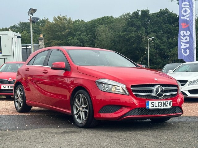 Compare Mercedes-Benz A Class 1.8 A200 Cdi Blueefficiency SL13NZW Red