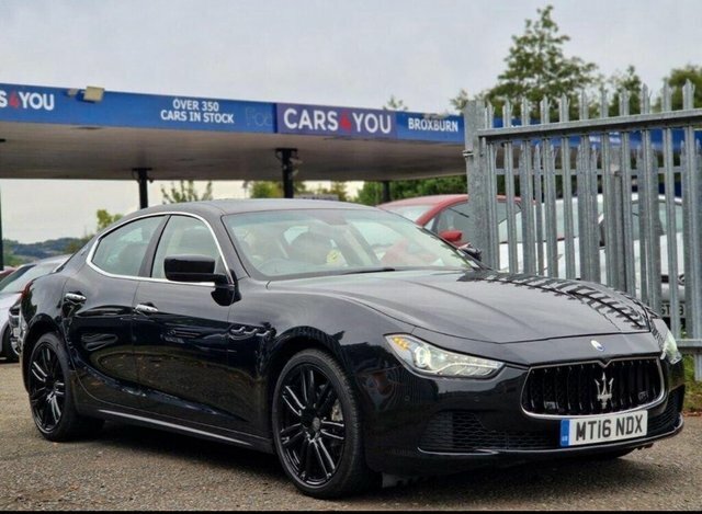 Compare Maserati Ghibli 3.0 Dv6 275 MT16NDX Black