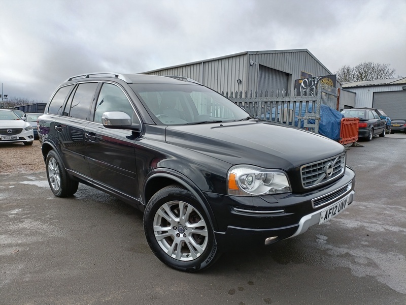 Compare Volvo XC90 Xc90 Se Lux Awd D5 AF12UNV Black