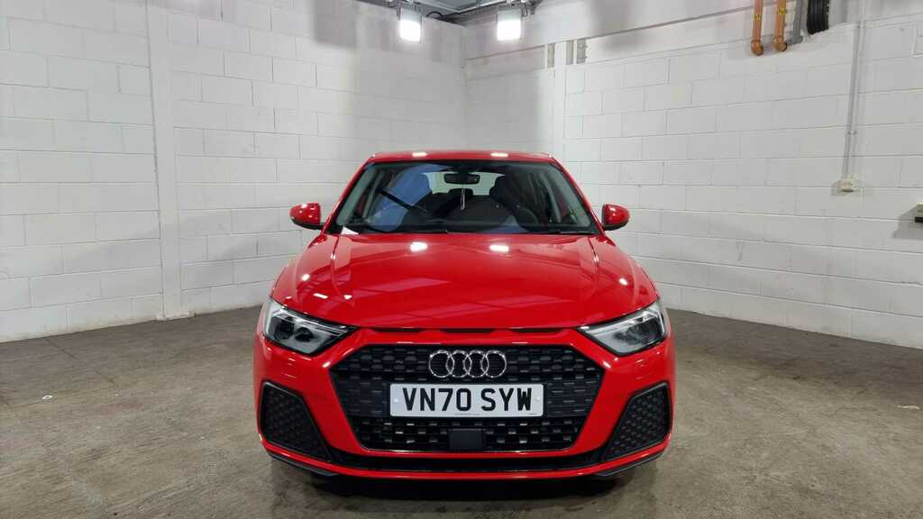 Compare Audi A1 25 Tfsi Technik VN70SYW Red