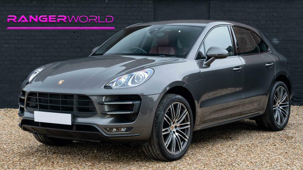 Compare Porsche Macan 3.6T V6 Turbo Pdk 4Wd Euro 6 Ss HF17OVX 