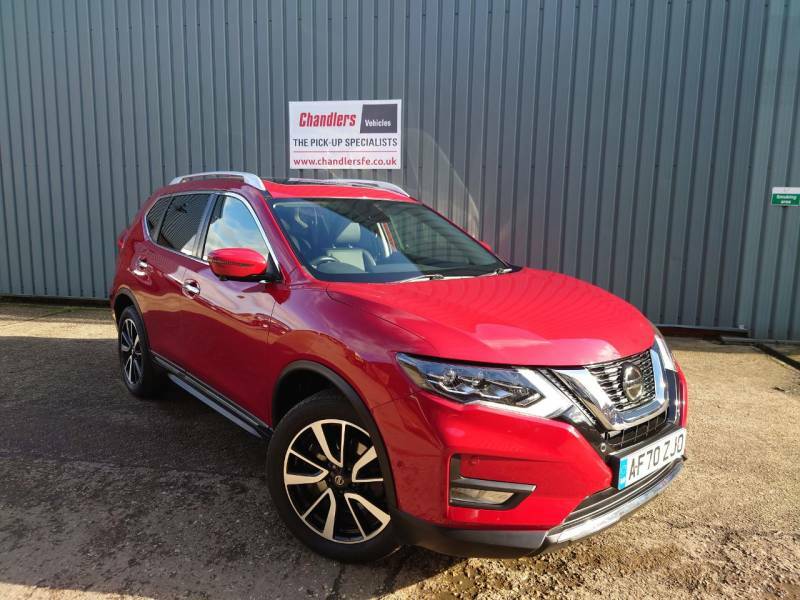 Compare Nissan X-Trail 1.7 Dci Tekna 7 Seat AF70ZJO Red